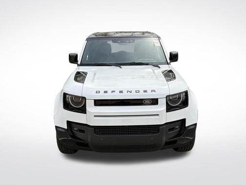 Fuji White 2026 Land Rover Defender P400 X-Dynamic SE