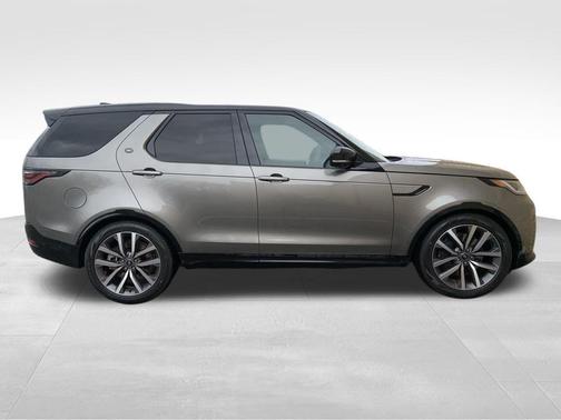 2025 Land Rover Discovery P360 Dynamic SE