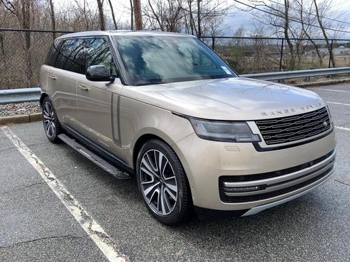2025 Land Rover Range Rover P530 SE 7 Seat