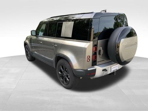 2025 Land Rover Defender P300