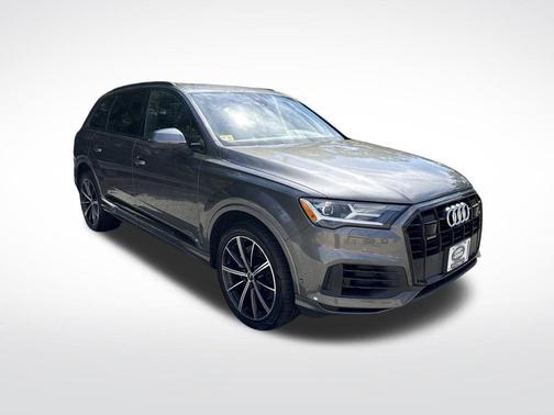 Samurai Gray Metallic 2022 Audi Q7 55 Premium Plus