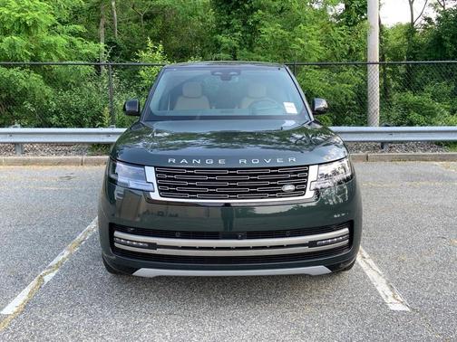 2025 Land Rover Range Rover P400 SE 7 Seat