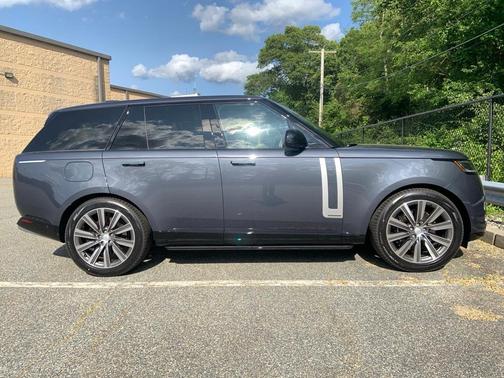 2025 Land Rover Range Rover P530 Autobiography