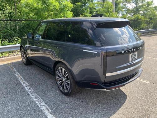 2025 Land Rover Range Rover P530 Autobiography