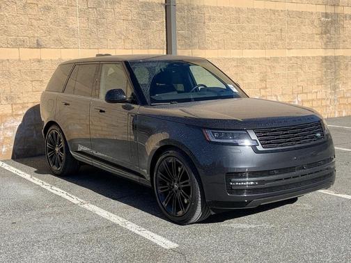 2025 Land Rover Range Rover P530 SE