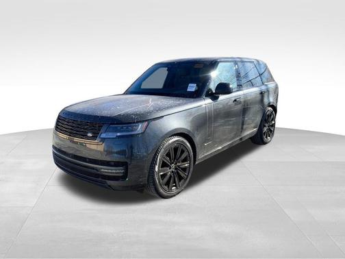 2025 Land Rover Range Rover P550e SE