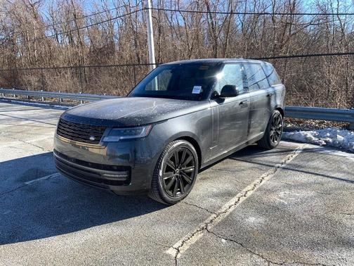 2025 Land Rover Range Rover P550e SE