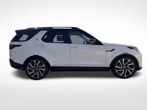 Fuji White 2025 Land Rover Discovery P360 Metropolitan Edition