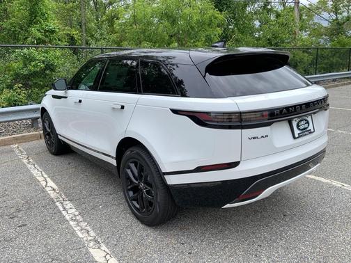 2026 Land Rover Range Rover Velar P250 Dynamic SE