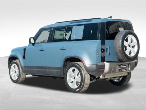 2026 Land Rover Defender P300 S