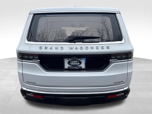 2022 Jeep Grand Wagoneer Series III