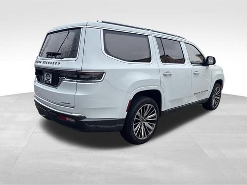 2022 Jeep Grand Wagoneer Series III