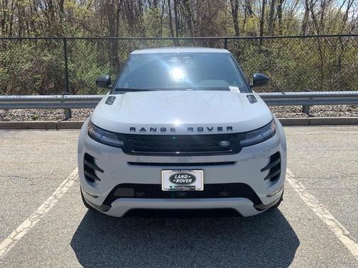 2026 Land Rover Range Rover Evoque Dynamic SE