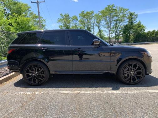 2022 Land Rover Range Rover Sport HSE Silver Edition