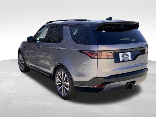 2025 Land Rover Discovery P300 Dynamic SE