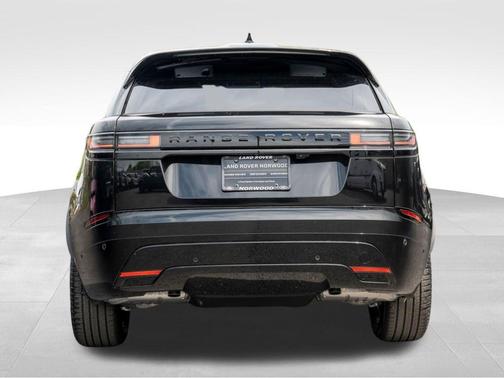 2026 Land Rover Range Rover Velar P250 Dynamic SE