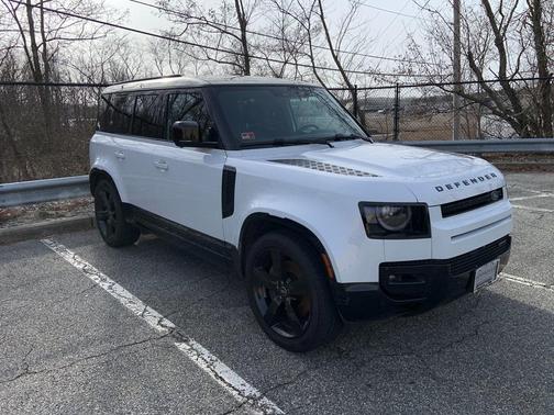 2023 Land Rover Defender 110 X-Dynamic SE