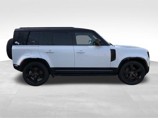 2023 Land Rover Defender 110 X-Dynamic SE