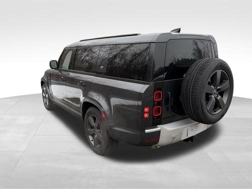 2024 Land Rover Defender P400 S