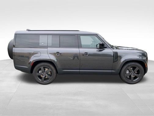 2024 Land Rover Defender P400 S