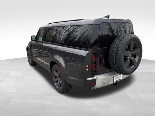 2024 Land Rover Defender P400 S