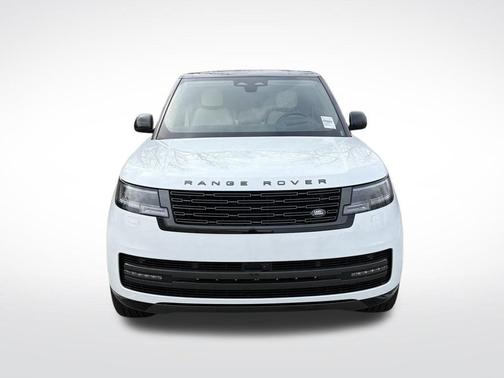 Fuji White 2026 Land Rover Range Rover P400 SE