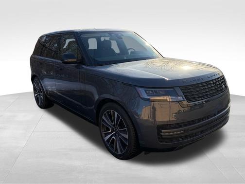 2025 Land Rover Range Rover P550e SE