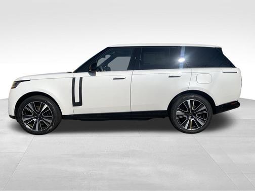 2025 Land Rover Range Rover P550e SE