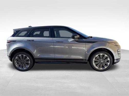 2026 Land Rover Range Rover Evoque Dynamic SE