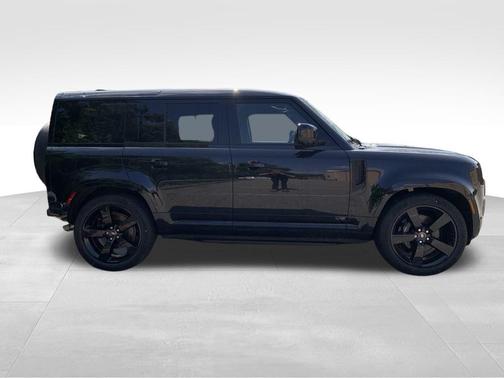 2025 Land Rover Defender P525 V8