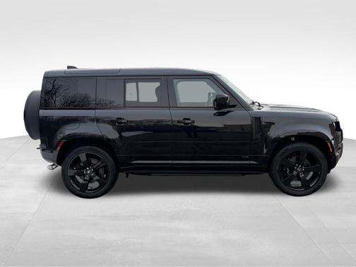 2025 Land Rover Defender P525 V8