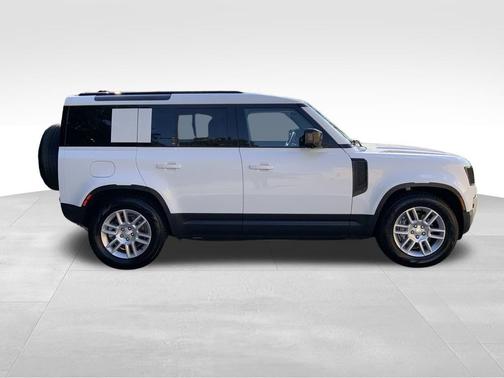 2025 Land Rover Defender P400 S