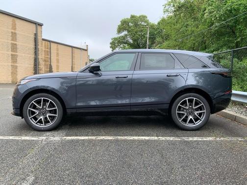 2026 Land Rover Range Rover Velar P400 Dynamic SE