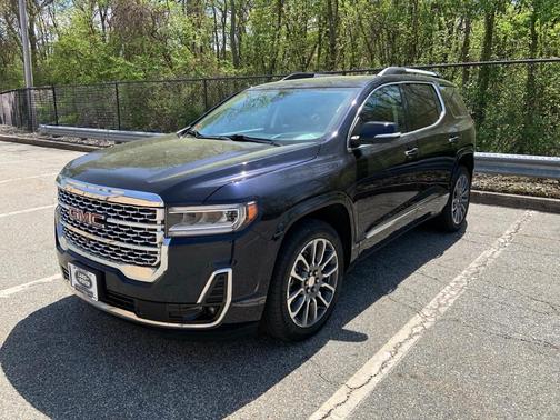 2022 GMC Acadia Denali