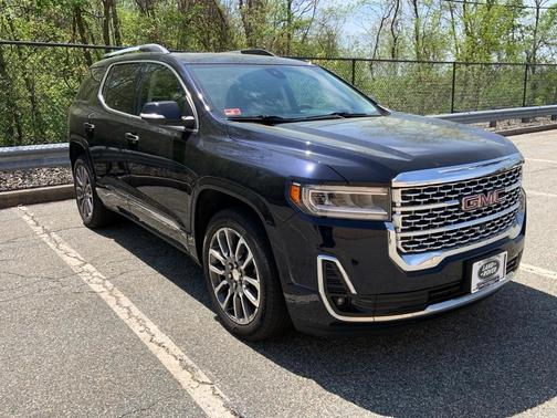 2022 GMC Acadia Denali