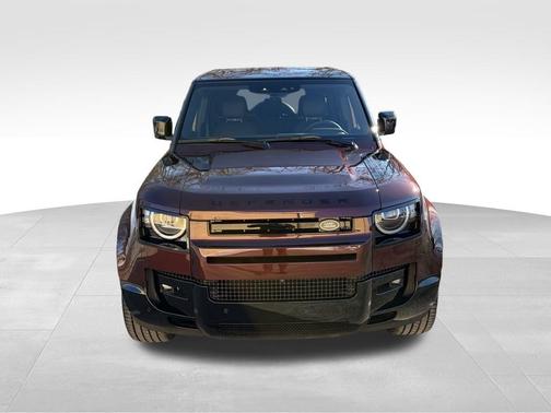 2026 Land Rover Defender 130 X-Dynamic SE