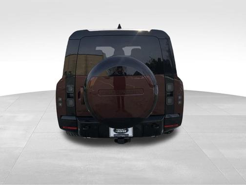 2026 Land Rover Defender X-Dynamic SE