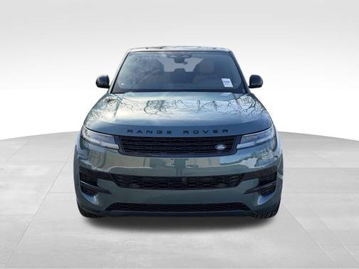 Giola Green 2026 Land Rover Range Rover Sport SE