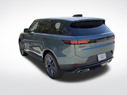 Giola Green 2026 Land Rover Range Rover Sport SE