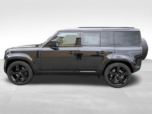 2025 Land Rover Defender P400 X-Dynamic SE