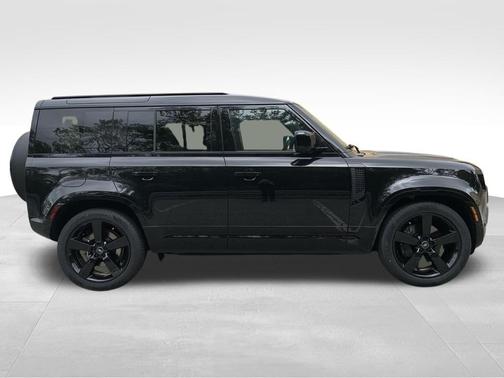 2025 Land Rover Defender P400 X-Dynamic SE