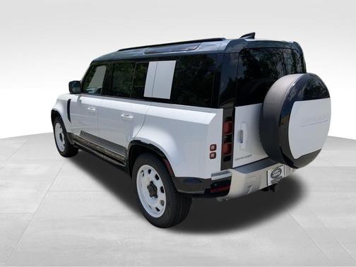 2025 Land Rover Defender P300