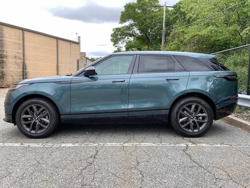2026 Land Rover Range Rover Velar P250 Dynamic SE