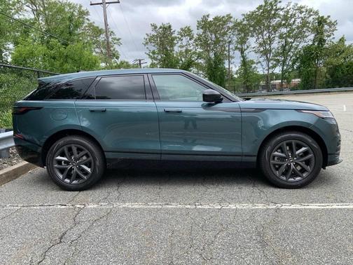 2026 Land Rover Range Rover Velar P250 Dynamic SE