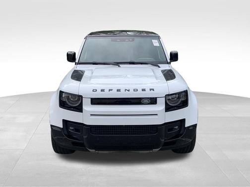 2025 Land Rover Defender P525 V8