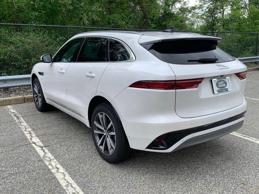 2025 Jaguar F-PACE P250 R-Dynamic S