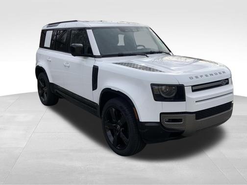 2025 Land Rover Defender P400 X-Dynamic SE
