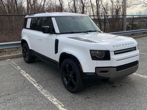2025 Land Rover Defender P400 X-Dynamic SE