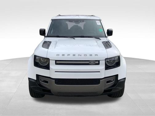 2025 Land Rover Defender P400 X-Dynamic SE