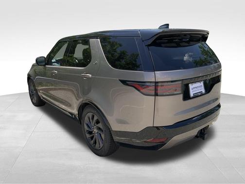 2024 Land Rover Discovery P300 Dynamic SE